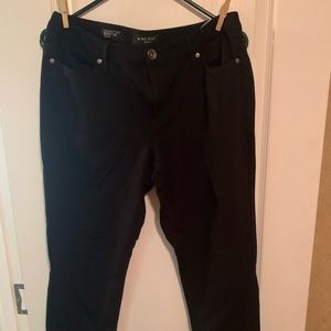 Women’s Nine West black jeans cigarette fit skinny leg